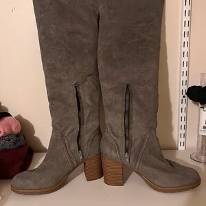 Tall Suede Block Heel Boots in Gray